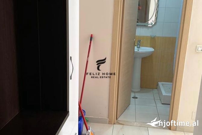 Shtepi ne shitje Apartament ne Tirane, 2+1, Mobilimi E mobiluar, Pagesa 112,000  Euro.