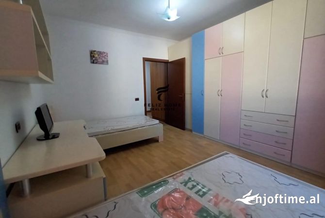 Shtepi me qera 2+1 ne Tirane - 1,300 Euro