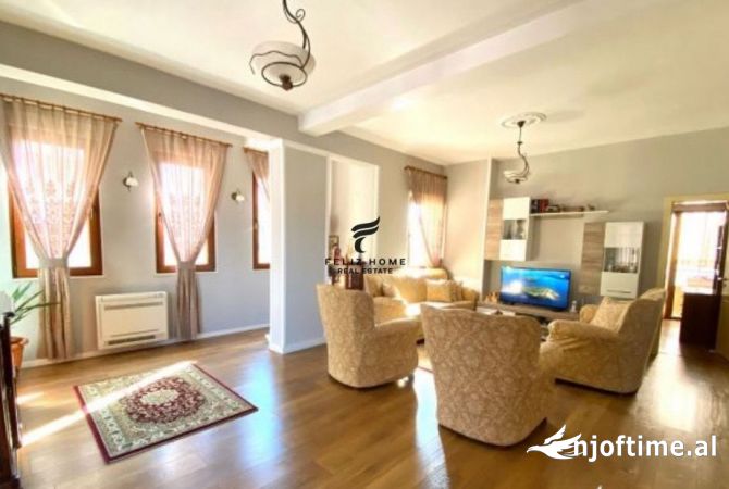 Shtepi ne shitje 2+1 ne Tirane - 230,000 Euro