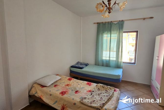 Shtepi me qera Apartament ne Tirane, 2+1, Mobilimi E mobiluar, Pagesa 37,000  Leke.