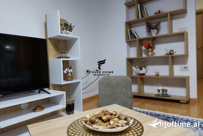 Shtepi me qera Apartament ne Tirane, 2+1, Mobilimi E mobiluar, Pagesa 700  Euro.