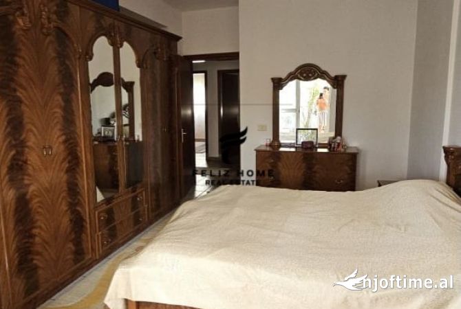 Shtepi me qera 3+1 ne Tirane - 70,000 Leke