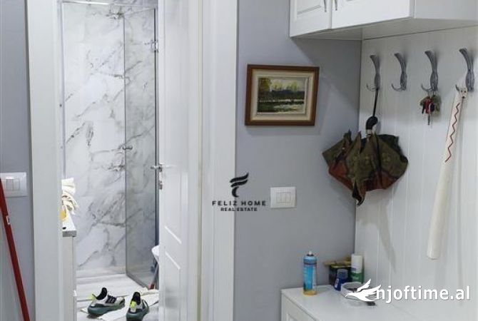 Shtepi ne shitje Apartament ne Tirane, 1+1, Mobilimi E mobiluar, Pagesa 145,000  Euro.