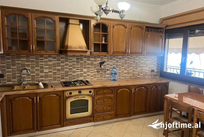 Shtepi me qera 2+1 ne Tirane - 550 Euro