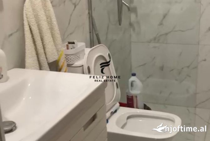 Shtepi me qera Apartament ne Tirane, 3+1, Mobilimi E mobiluar, Pagesa 800  Euro.