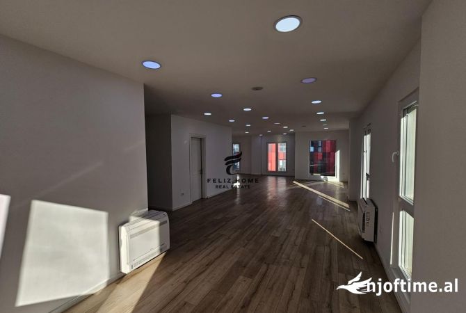 Ambient biznesi me qera 3+1 ne Tirane - 2,300 Euro