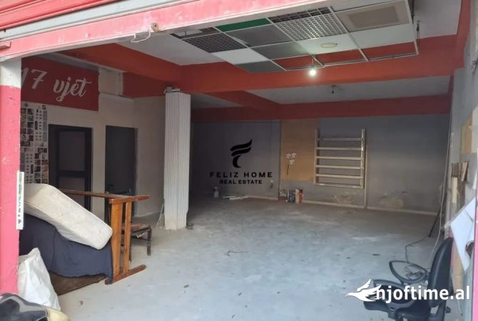 Ambient biznesi me qera 4+1 ne Tirane - 2,000 Euro