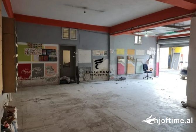Ambient biznesi me qera 4+1 ne Tirane - 2,000 Euro