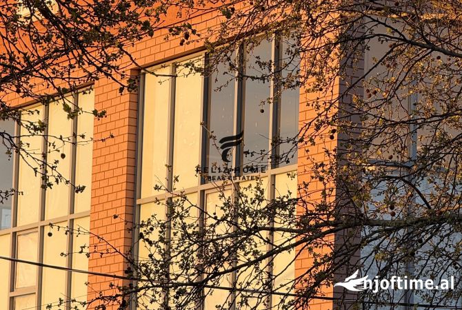 Ambient biznesi me qera 3+1 ne Tirane - 1,000 Euro