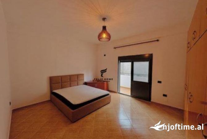 Shtepi ne shitje 3+1 ne Tirane - 190,000 Euro
