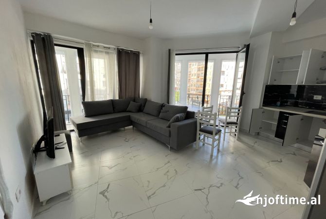 Shtepi me qera 2+1 ne Tirane - 500 Euro