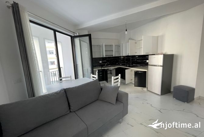 Shtepi me qera 2+1 ne Tirane - 500 Euro