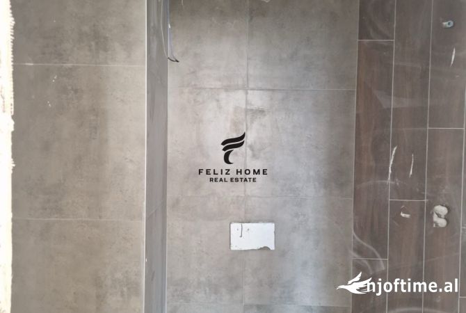 Shtepi ne shitje Apartament ne Tirane, 3+1, Mobilimi Bosh, pa mobiluar, Pagesa 191,000  Euro.