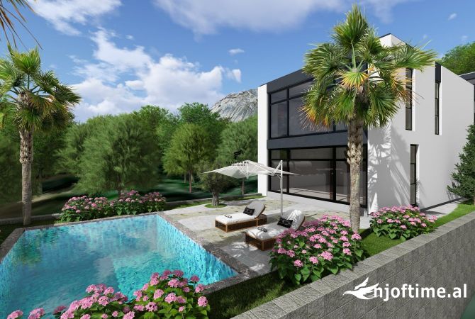Truall ose Toke  ne Tirane - 320,000 Euro