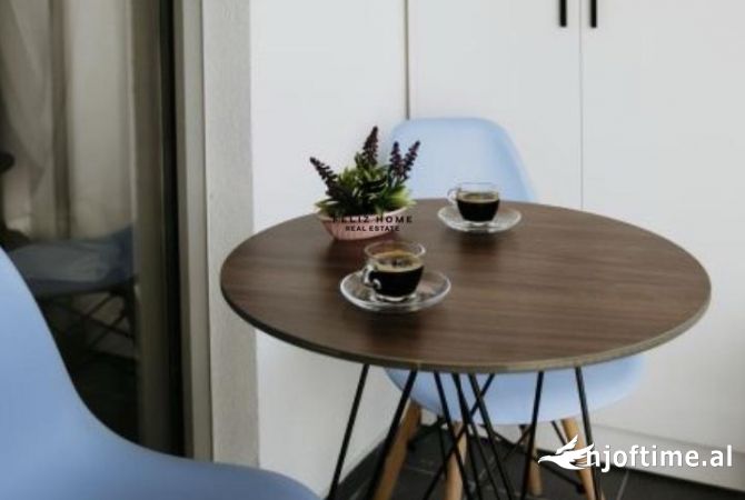 Shtepi me qera Apartament ne Tirane, 1+1, Mobilimi E mobiluar, Pagesa 900  Euro.