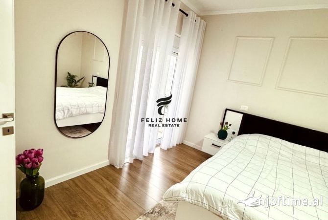 Shtepi ne shitje Apartament ne Tirane, 2+1, Mobilimi E mobiluar, Pagesa 210,000  Euro.