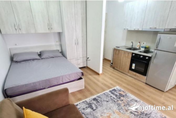 Shtepi me qera Garsoniere ne Tirane - 300 Euro