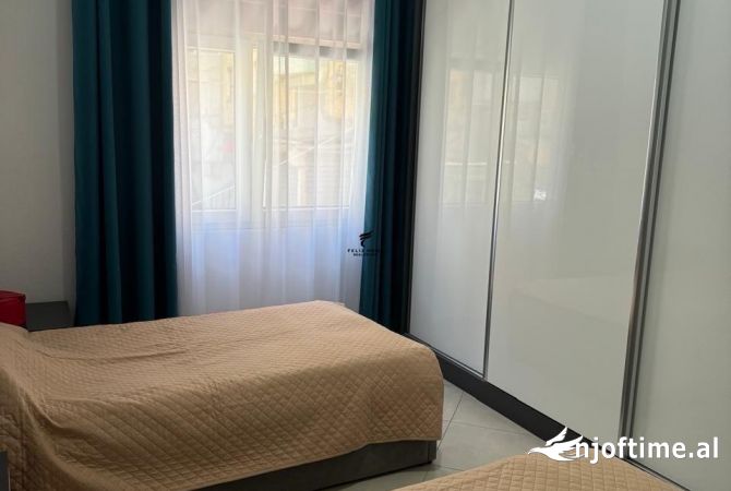 Shtepi me qera Apartament ne Tirane, 2+1, Mobilimi E mobiluar, Pagesa 600  Euro.