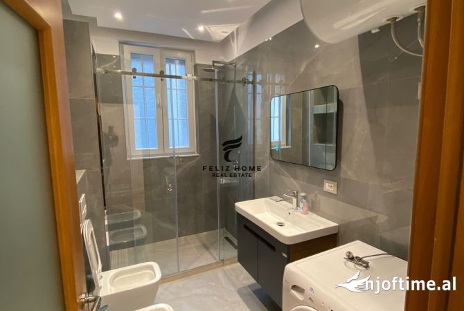 Shtepi me qera Apartament ne Tirane, 2+1, Mobilimi E mobiluar, Pagesa 700  Euro.