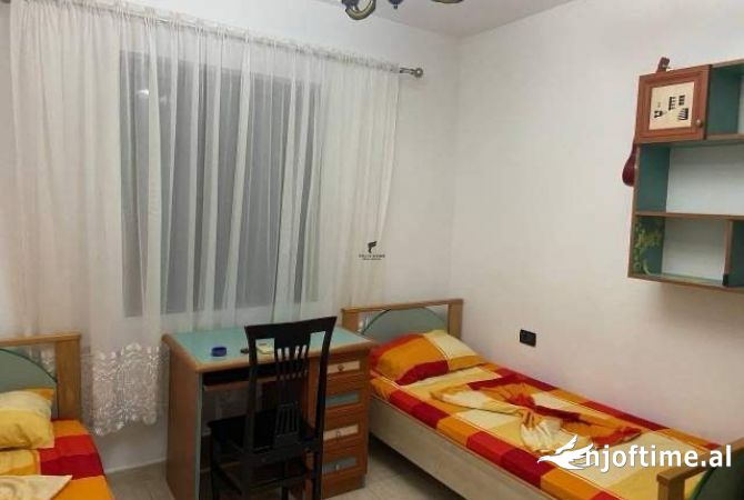 Shtepi me qera 2+1 ne Tirane - 500 Euro