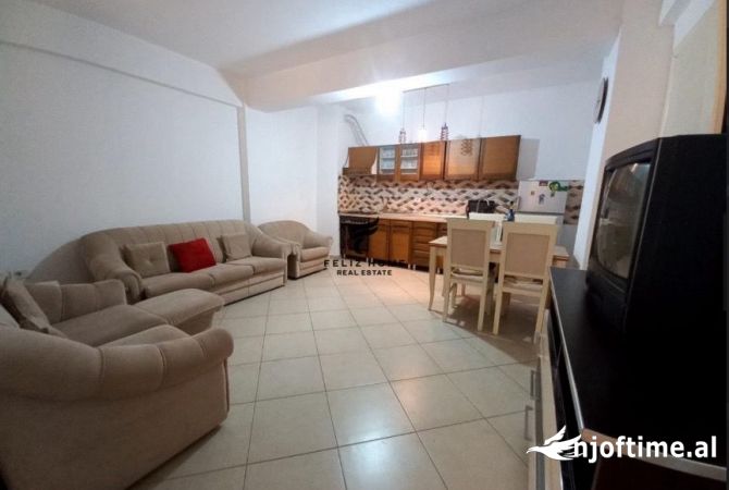 Shtepi me qera Apartament ne Tirane, 1+1, Mobilimi E mobiluar, Pagesa 400  Euro.