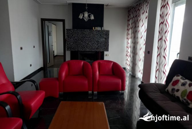 Shtepi me qera 3+1 ne Tirane - 650 Euro