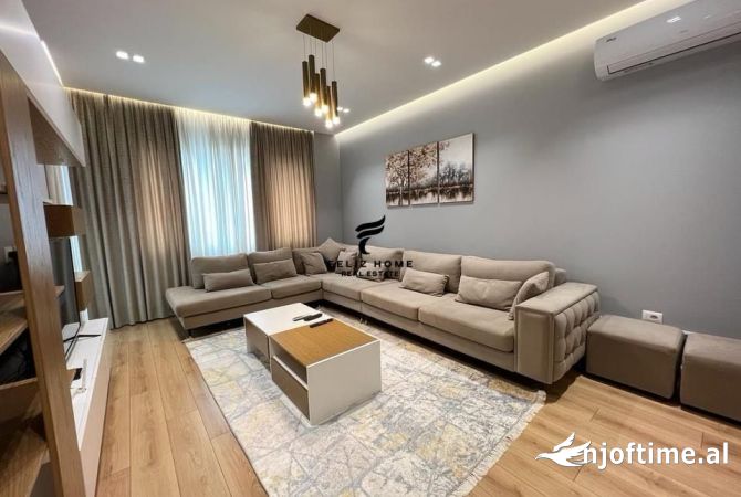 Shtepi me qera 3+1 ne Tirane - 1,650 Euro