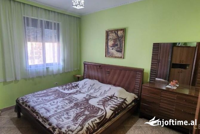 Shtepi me qera 2+1 ne Tirane - 550 Euro