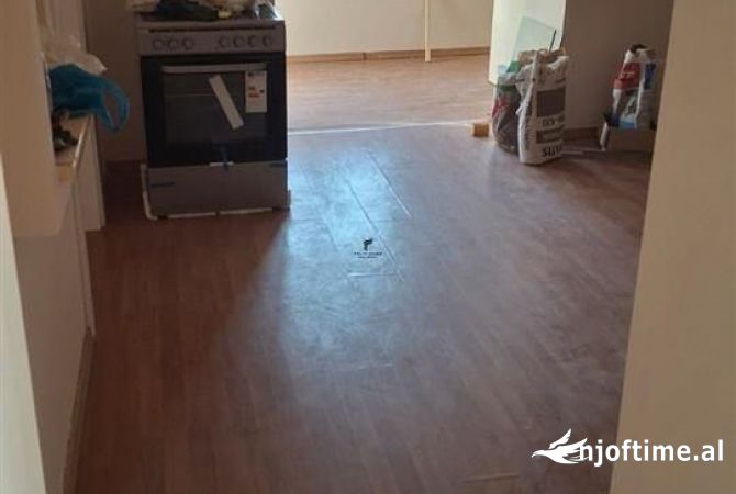 Shtepi me qera 2+1 ne Tirane - 700 Euro