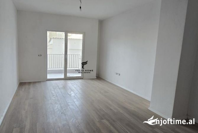 Ambient biznesi me qera 1+1 ne Tirane - 900 Euro
