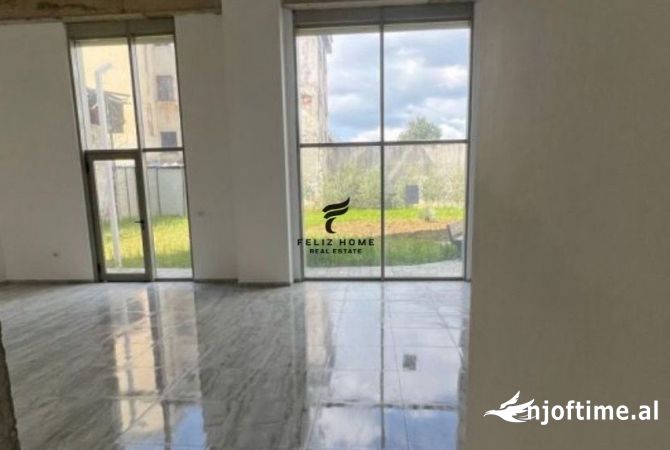 Ambient biznesi me qera 1+1 ne Tirane - 1,000 Euro