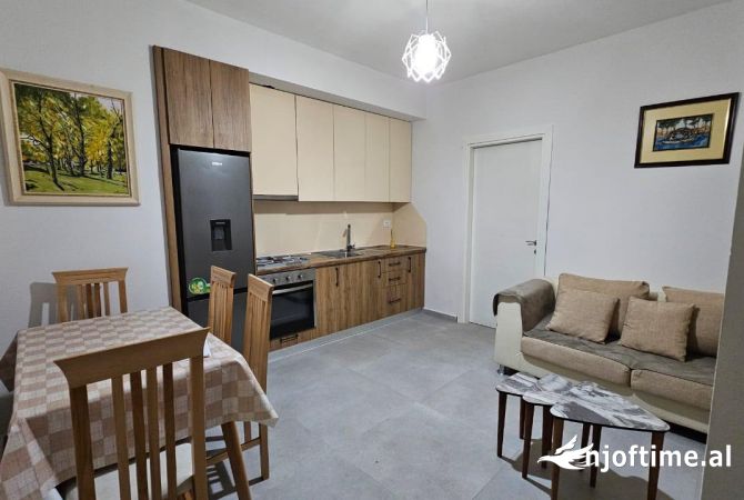 Shtepi me qera 1+1 ne Tirane - 400 Euro