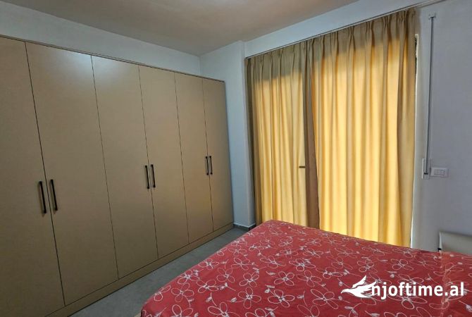 Shtepi me qera Apartament ne Tirane, 1+1, Mobilimi E mobiluar, Pagesa 400  Euro.