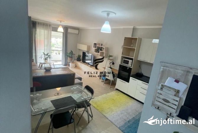 Shtepi me qera 2+1 ne Tirane - 700 Euro