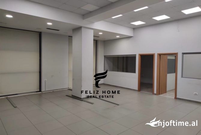 Ambient biznesi me qera 3+1 ne Tirane - 1,200 Euro