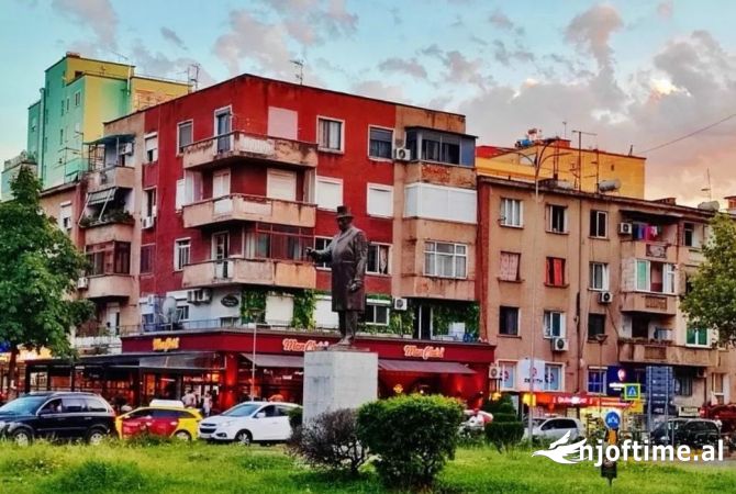 Ambient biznesi me qera 3+1 ne Tirane - 500 Euro