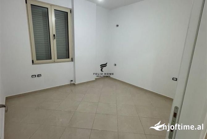 Ambient biznesi me qera 3+1 ne Tirane - 700 Euro
