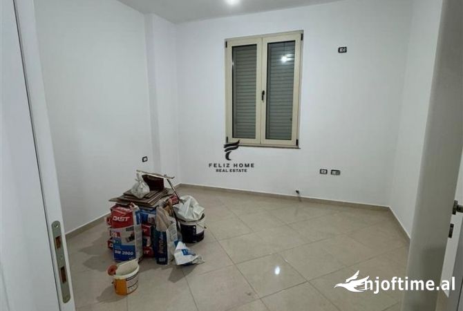 Ambient biznesi me qera 3+1 ne Tirane - 700 Euro