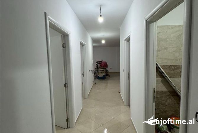 ZYRE ME QERA 113M2 MISTO MAME 700 EURO