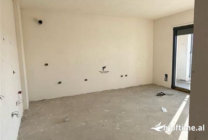Shtepi ne shitje 1+1 ne Tirane - 125,000 Euro