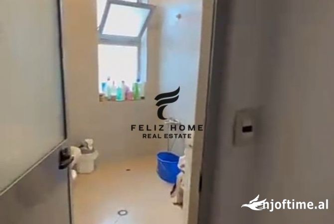 Shtepi ne shitje Apartament ne Tirane, 2+1, Mobilimi E mobiluar, Pagesa 122,000  Euro.