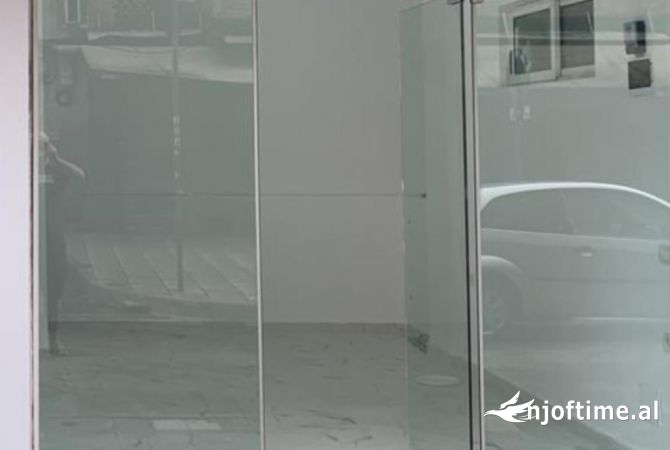 Ambient biznesi me qera 1+1 ne Tirane - 600 Euro
