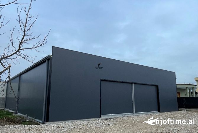 Ambient biznesi me qera 4+1 ne Tirane - 1,500 Euro