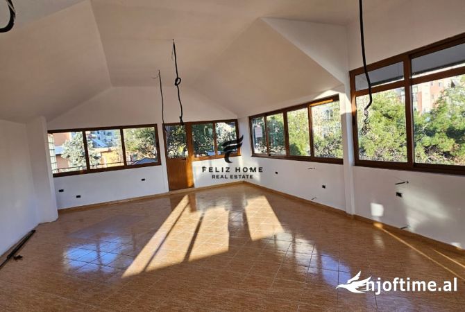 Ambient biznesi me qera 3+1 ne Tirane - 2,500 Euro