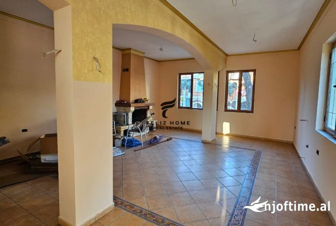 AMBIENT BIZNESI ME QERA 270 M2 DON BOSKO 2.500 EURO 