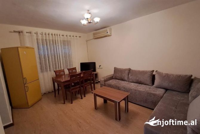 Shtepi me qera 2+1 ne Tirane - 500 Euro