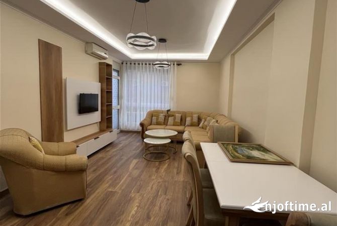 Shtepi me qera 1+1 ne Tirane - 600 Euro
