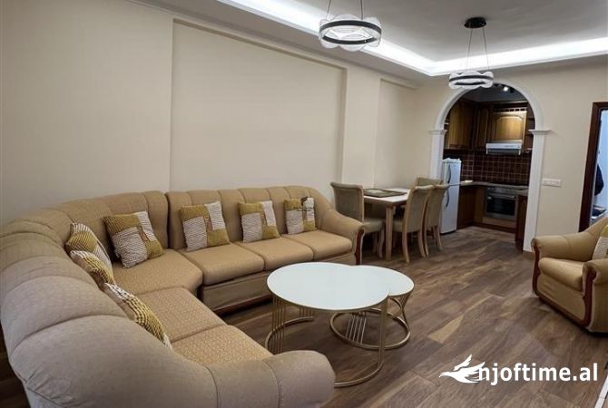 Shtepi me qera 1+1 ne Tirane - 600 Euro