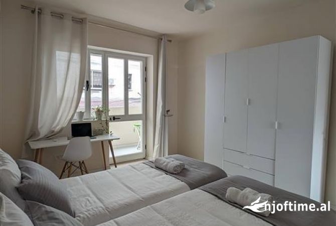 Shtepi me qera Apartament ne Tirane, 1+1, Mobilimi E mobiluar, Pagesa 600  Euro.