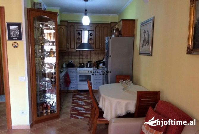 Shtepi me qera 1+1 ne Tirane - 50,000 Leke